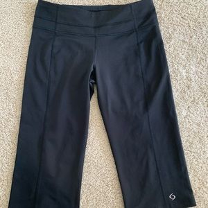 Moving Comfort (Title Nine brand) yoga pants (crop)